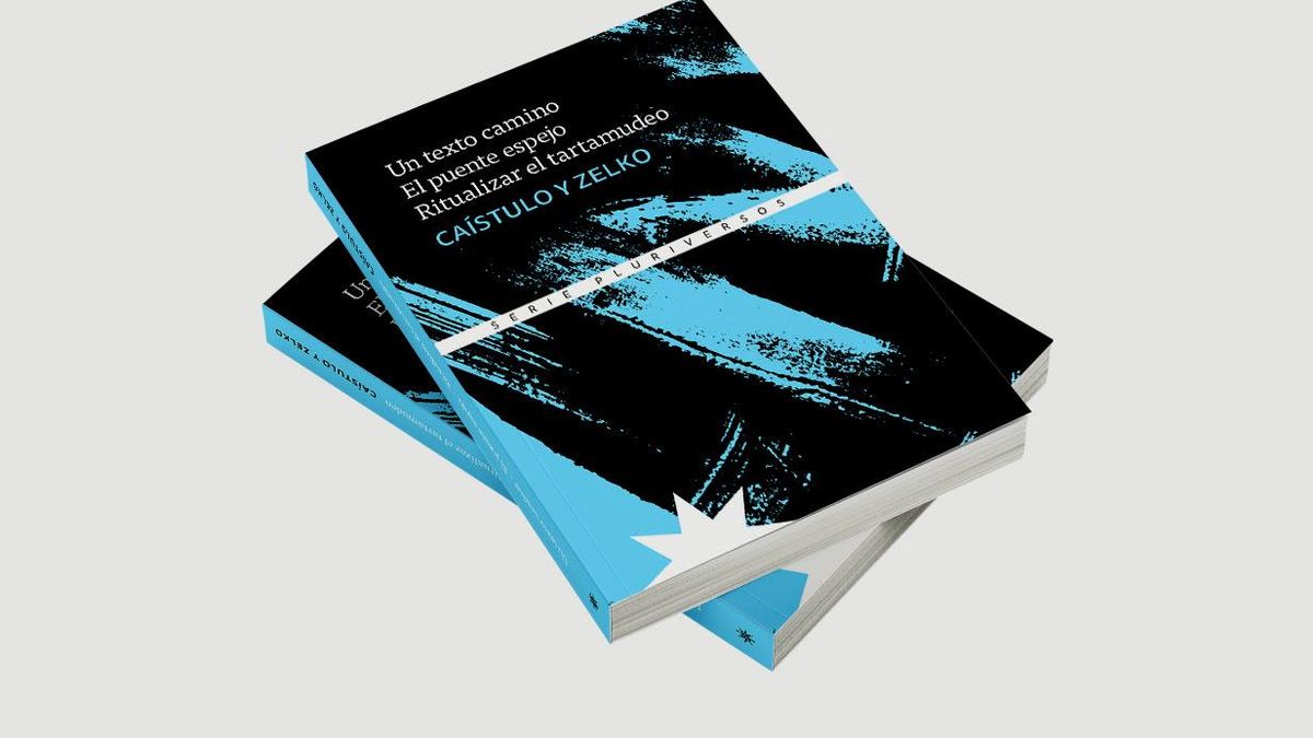 El libro que contiene los textos Un texto camino, El puente espejo, Ritualizar el tartamudeo, de Caístulo y Dani Zelko, salió por Eterna Cadencia Editora.
