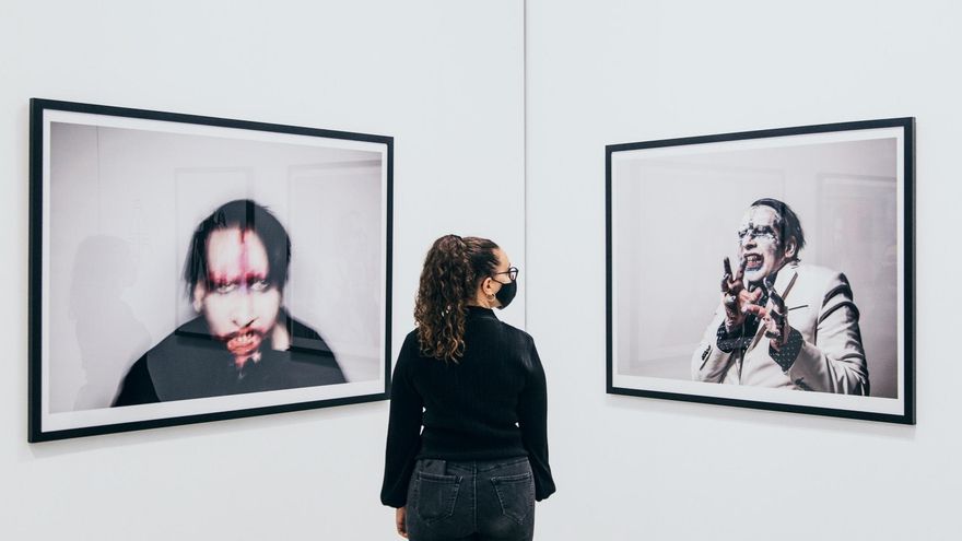 La Térmica de Málaga acoge la primera exposición mundial del fotógrafo británico Perou sobre Marilyn Manson