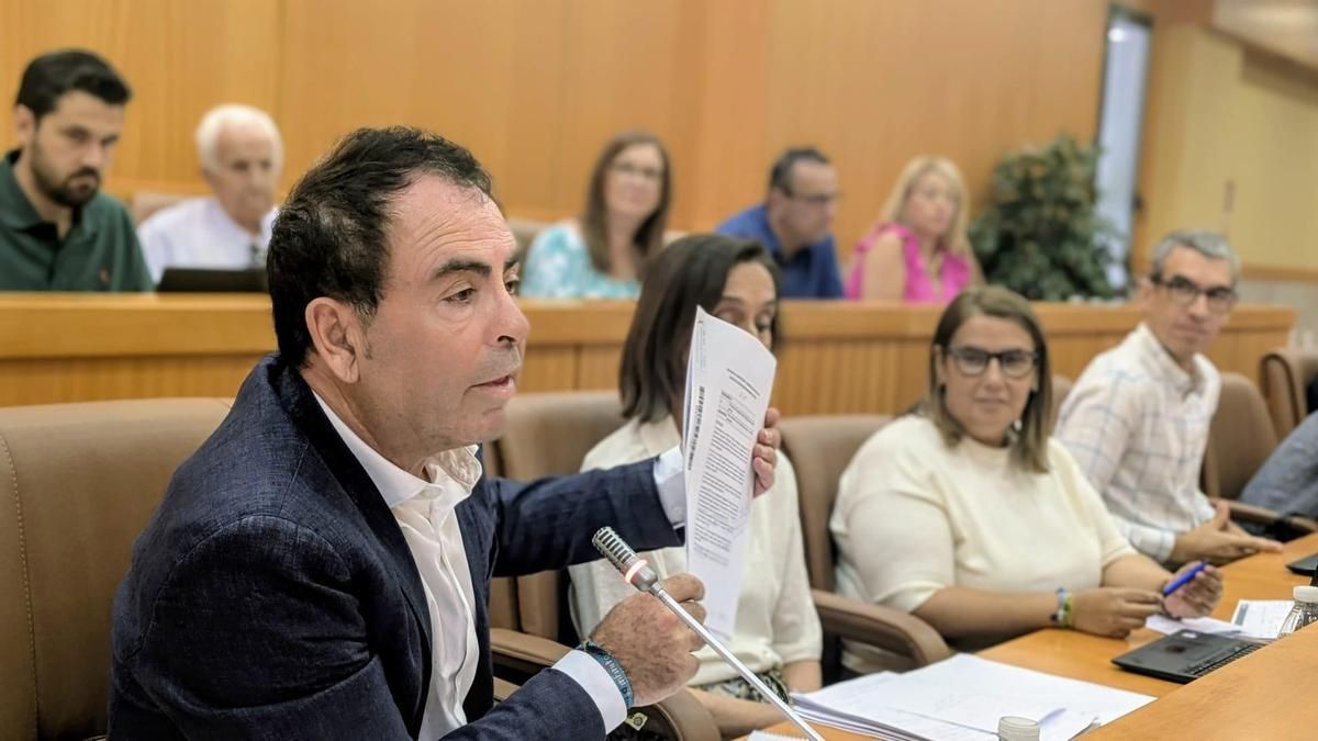 El PSOE logra aprobar una moción que obliga  al Ayuntamiento de Talavera de la Reina a colgar la bandera LGTBI