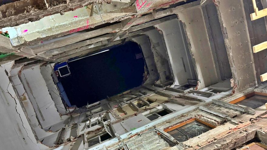 Las hipótesis del derrumbe en Madrid: mucho material de obra acumulado, un edificio antiguo y pocas certezas