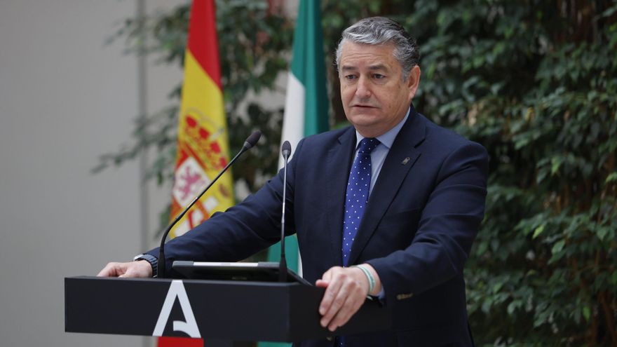 El consejero de la Presidencia, Interior, Diálogo Social y Simplificación Administrativa, Antonio Sanz