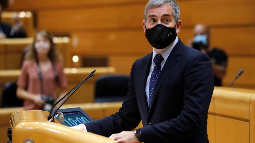 Senado quiere distribuir en la Península a inmigrantes que llegan a Canarias