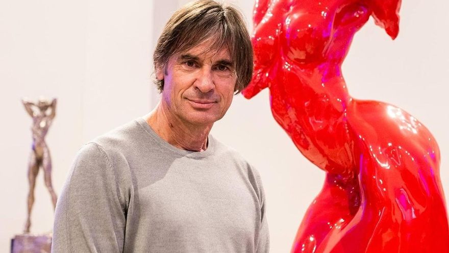 Víctor Ochoa, el escultor favorito de Ayuso, repite después de su fallido homenaje a los 'Héroes del COVID'