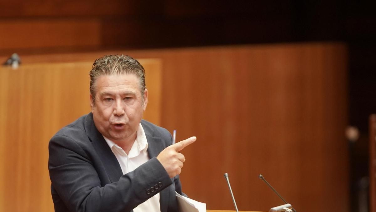UPL y el resto de la oposición piden en las Cortes la dimisión de Mañueco por la gestión de los incendios
