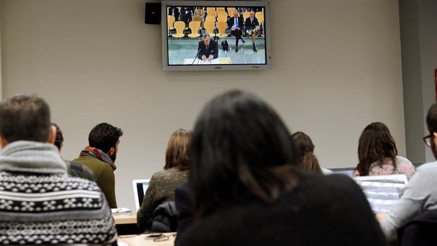 Pese a las tecnologías, en el oficio de periodista aún cuenta la experiencia