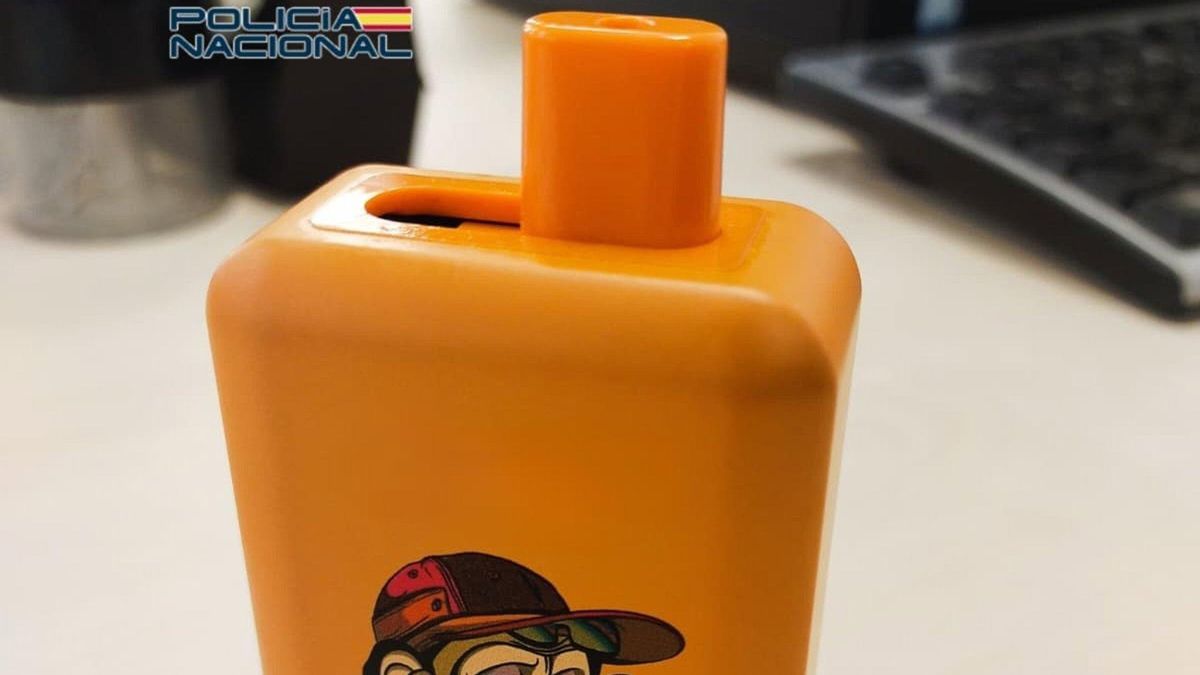 La Policía detecta un aumento del vapeo en centros educativos, incluso dentro de las aulas