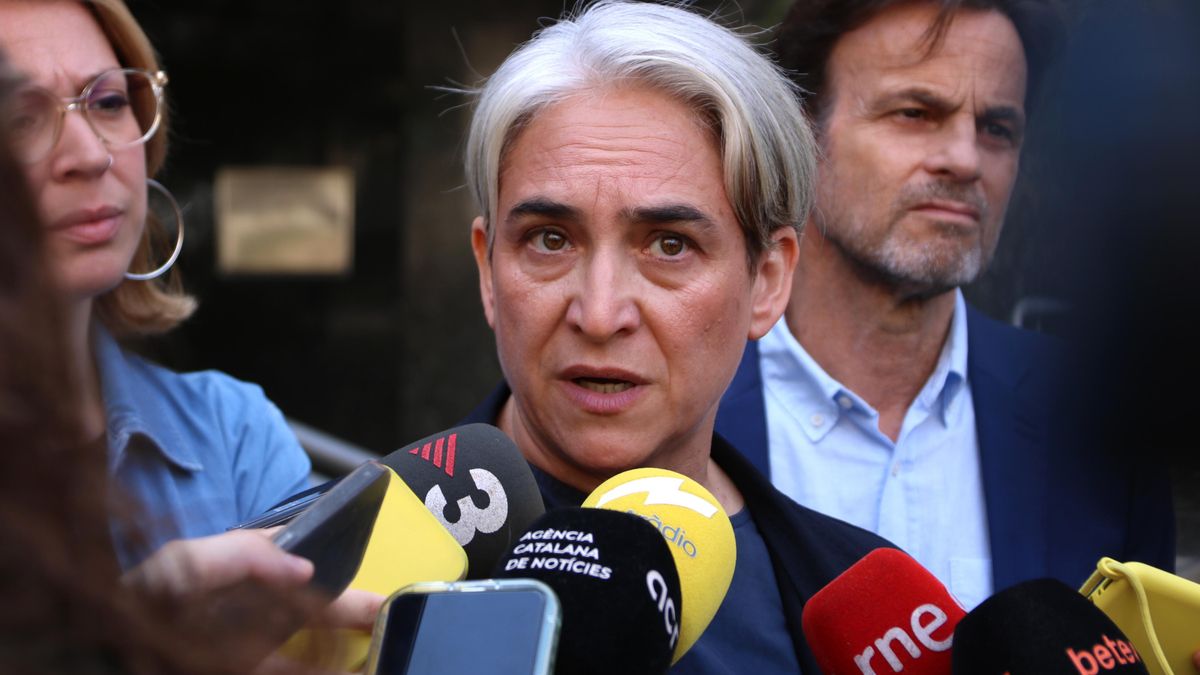 Ada Colau reaparece para criticar las políticas de vivienda de Collboni