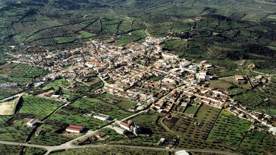 Vista aérea de Salvatierra de los Barros (Badajoz)
