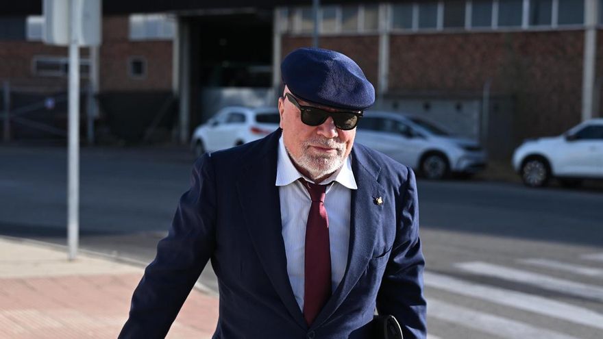 La sala de apelaciones de la Audiencia Nacional rebaja de 19 años a 13 la primera condena a Villarejo