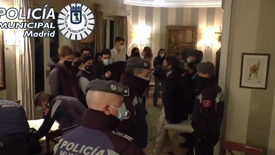 Fiesta ilegal en La Favorita de Chamberí desbaratada por la Policía Municipal