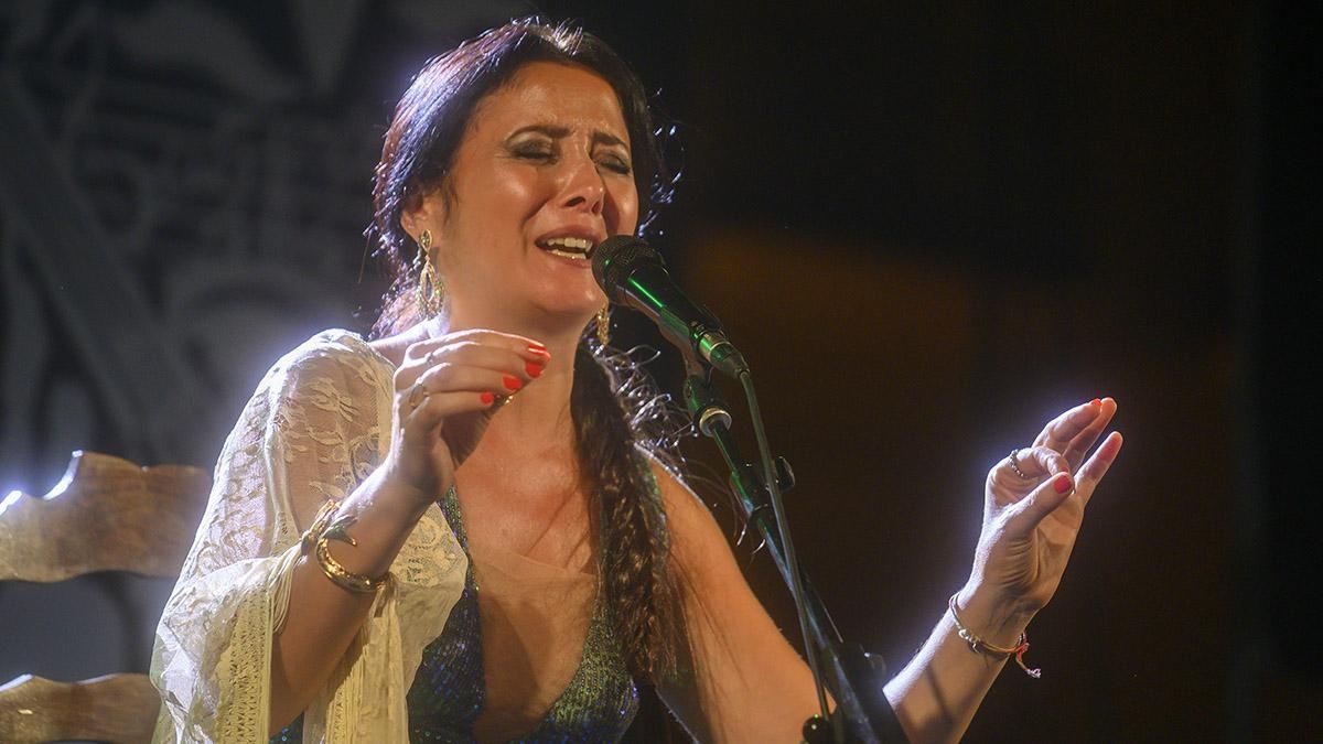 Puente Genil vibra con el festival de Cante Grande dedicado a Fosforito
