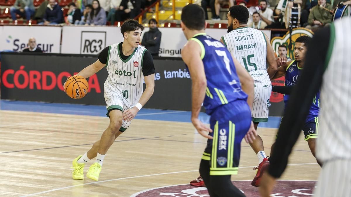 Coto Córdoba CB - Castillo de Gorraiz Calle de Egües