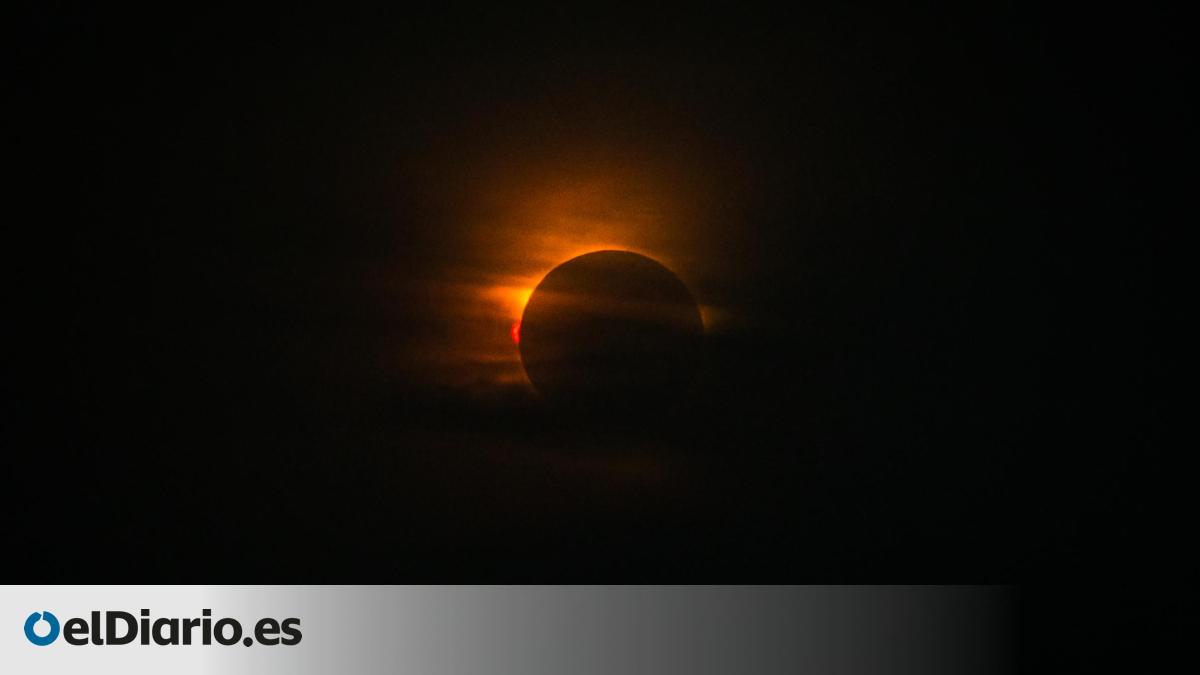 La fotógrafa tinerfeña Teresa Elvira Berkel documenta desde Banyalbufar la totalidad del eclipse solar