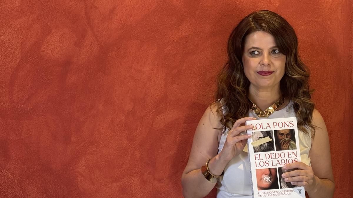 Lola Pons: "El silencio es hoy un lujo, porque la introspección cada vez nos da más miedo"