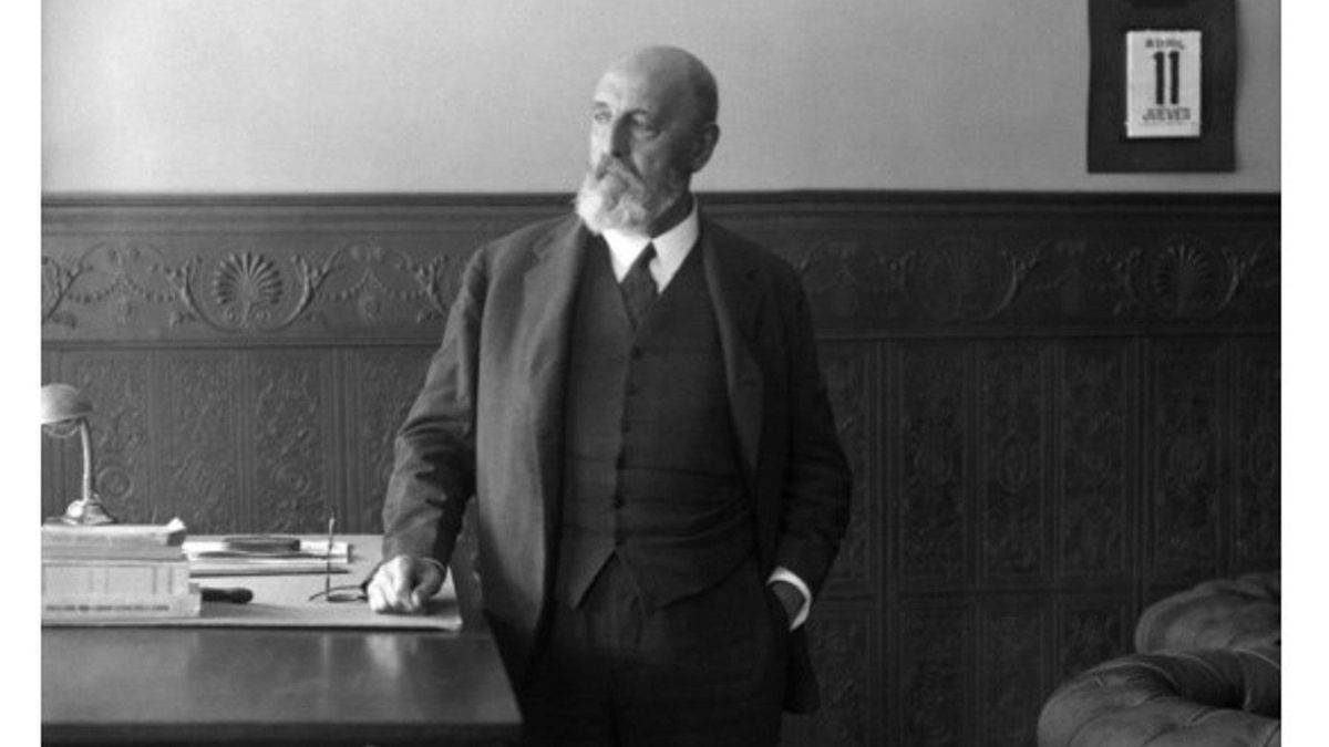 El Palacete del Embarcadero acoge una visita guiada a la exposición sobre Torres Quevedo