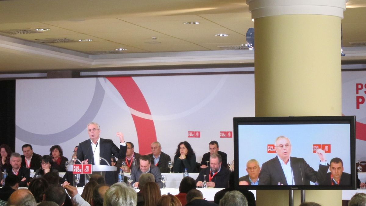 Pachi Vázquez mantiene su apuesta por las primarias con el apoyo del 96% del Comité Nacional