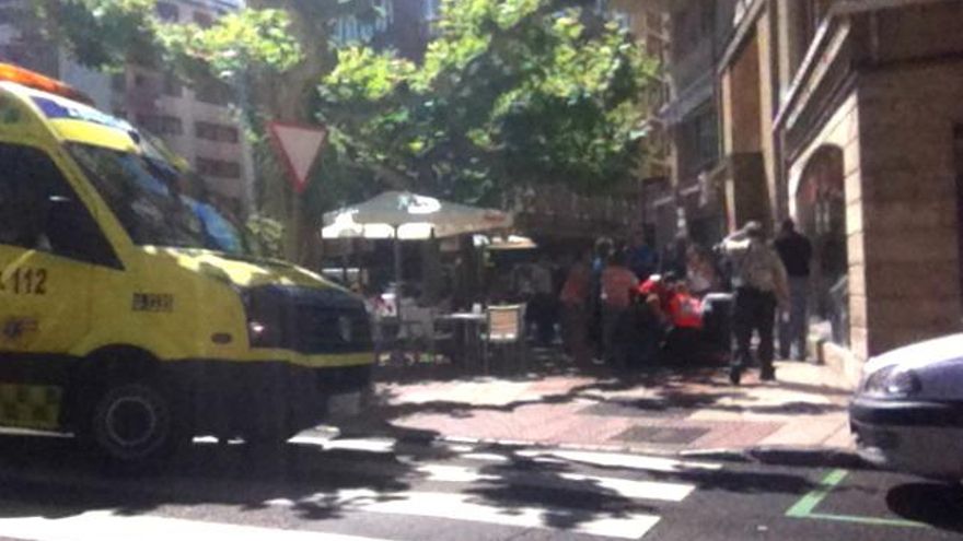 El suceso tuvo lugar en la Plaza de la Inmaculada, entre un número elevado de personas.