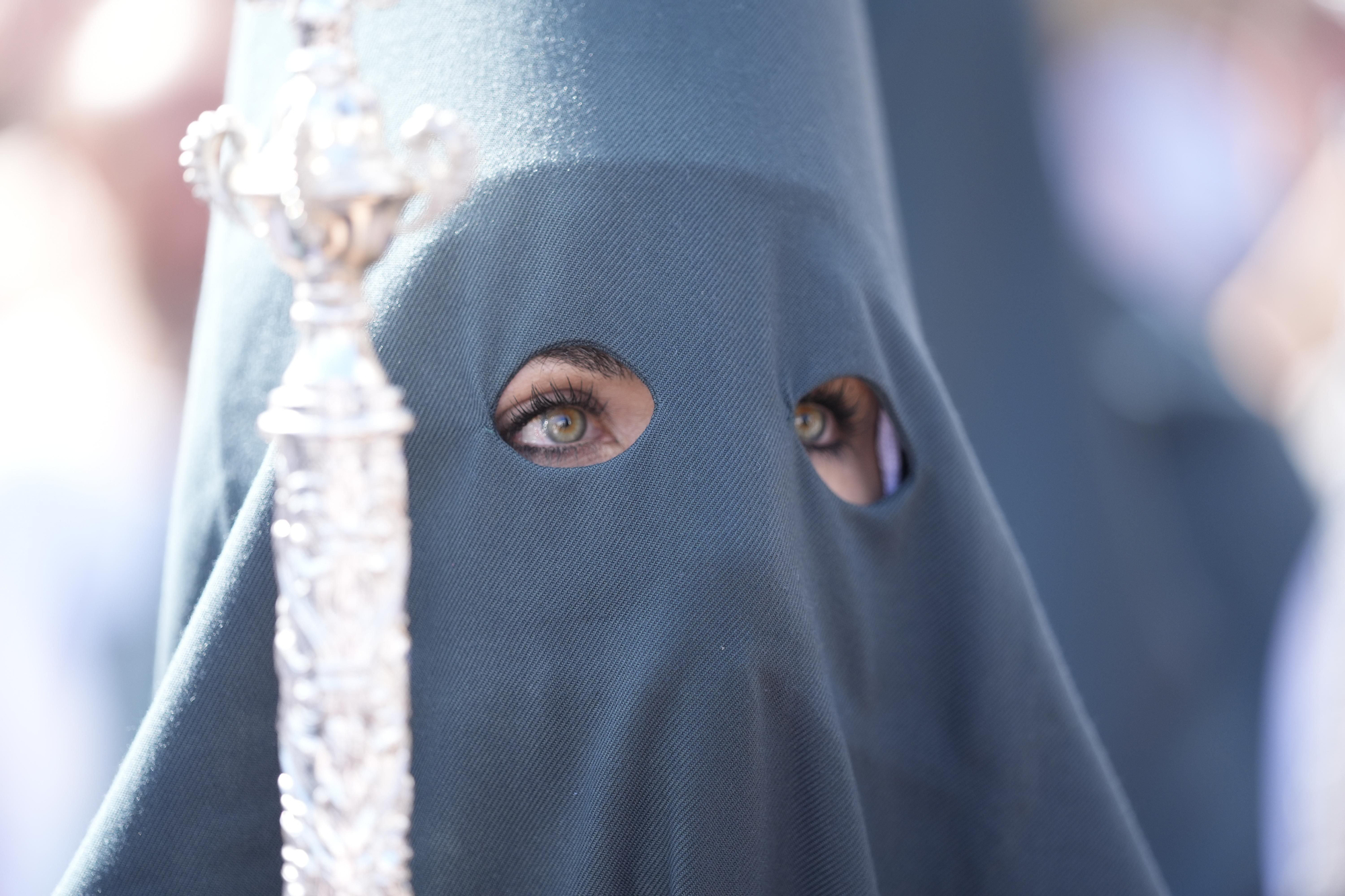 Día histórico en las Tres Mil Viviendas: primera salida procesional de la Hermandad de Bendición y Esperanza