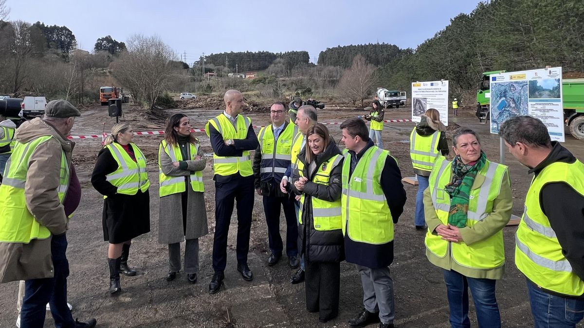 Acto de inicio de las obras de restauración ambiental de los terrenos de la mina de Reocín