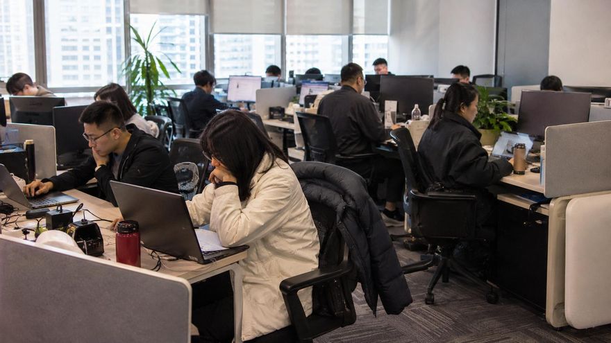 China arma un radar laboral para medir si la IA destruye empleos