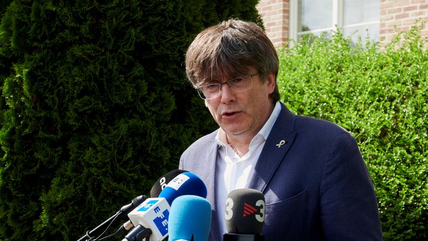El expresident Carles Puigdemont, atiende a la prensa el domingo en Waterloo. EFE/ Horst Wagner