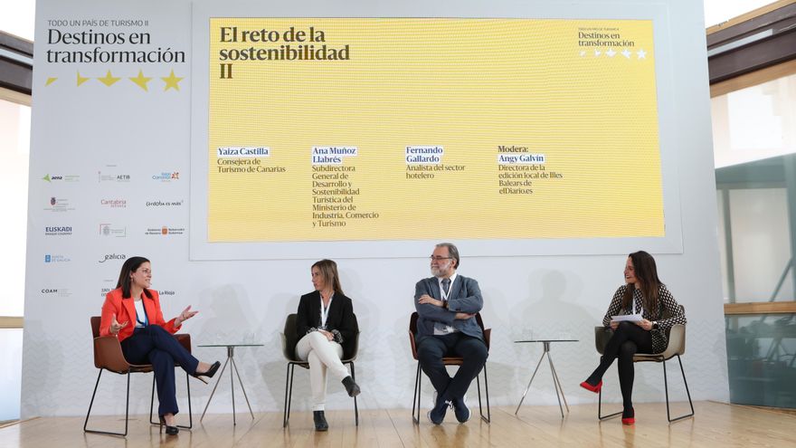 Los ponentes de la segunda mesa, que trata sobre el 'Reto de la sostenibilidad'