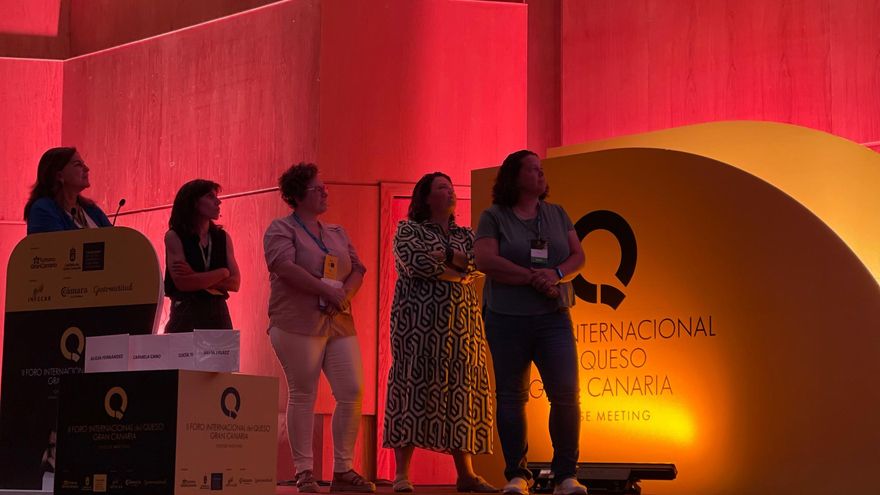 Julia, Alicia, Silvia, Carmela y Lucía