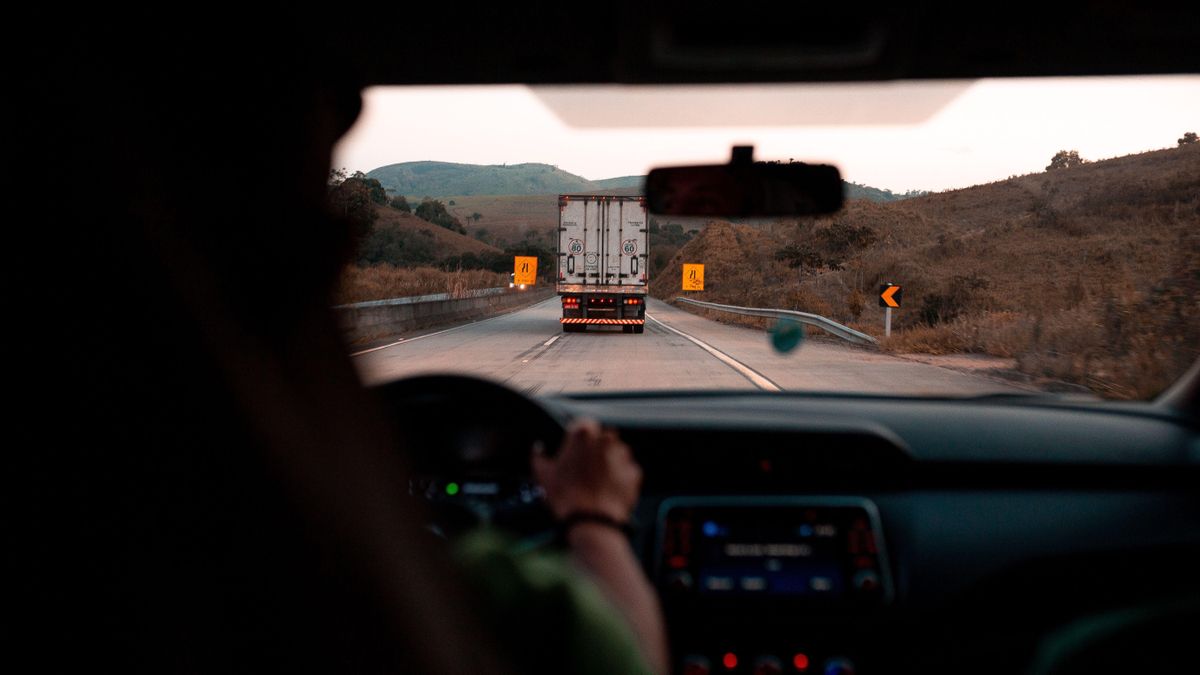 La regla del cuadrado que la DGT pide que apliquemos en las carreteras