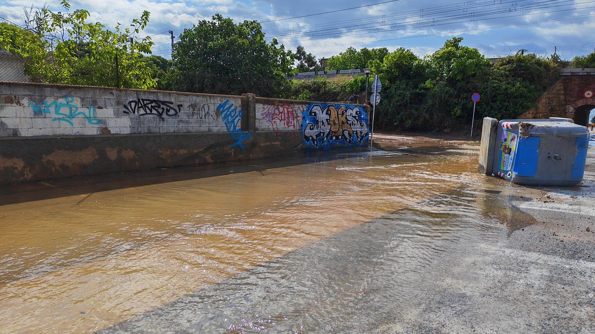 Catalunya suspende este miércoles las clases por las lluvias en el Baix Llobregat, el Vallès Occidental y otras tres comarcas