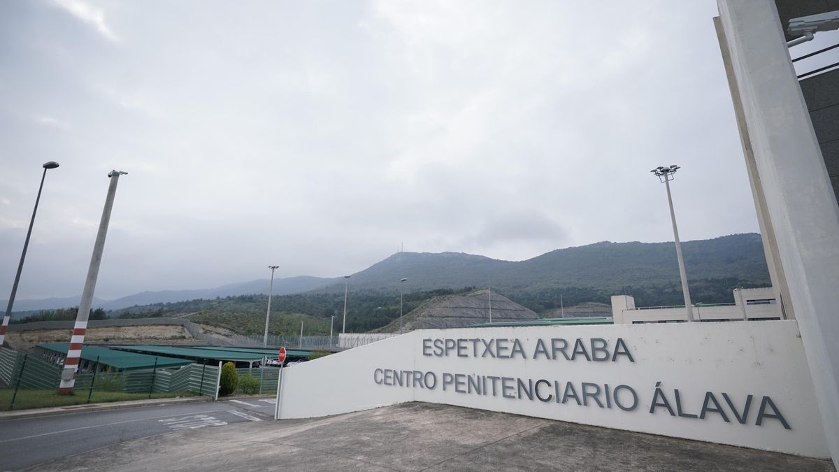Fallece un preso de 35 años en la cárcel de Zaballa, el décimo desde que el Gobierno vasco asumió la competencia