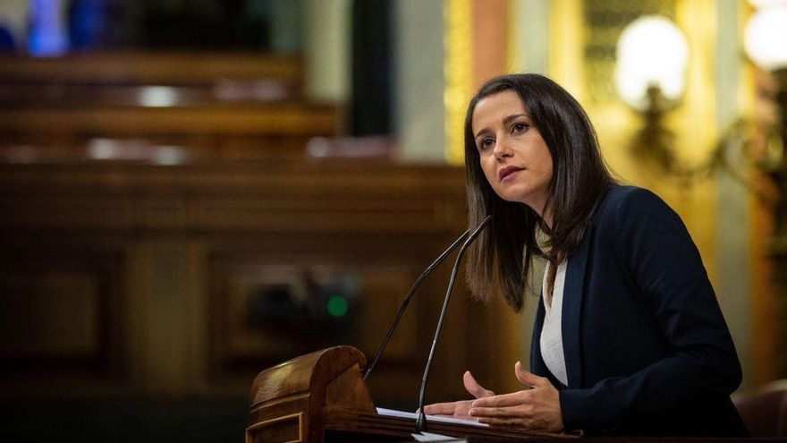 Archivo - La presidenta de Ciudadanos, Inés Arrimadas, en la tribuna del Congreso de los Diputados.