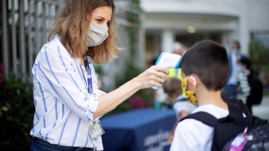 Los pediatras prevén un curso escolar "intermitente" debido a las cuarentenas por positivos de COVID
