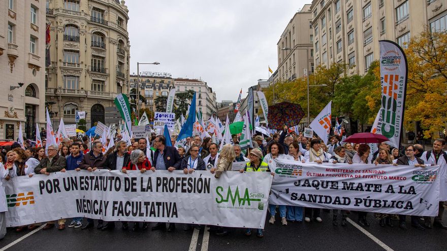 Casi 3.000 médicos reclaman en Madrid un estatuto propio que reconozca su singularidad