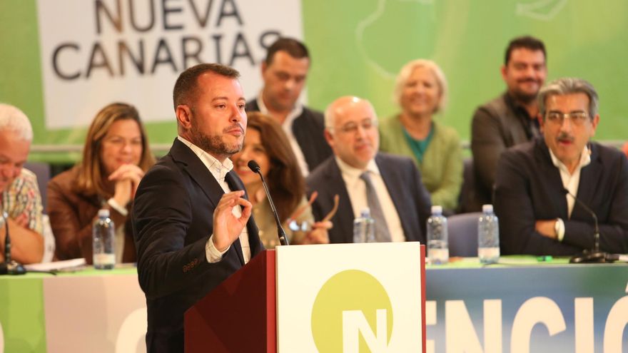 El alcalde de Gáldar lanza un dardo a la cúpula de Nueva Canarias y propone que dimita como Yolanda Díaz