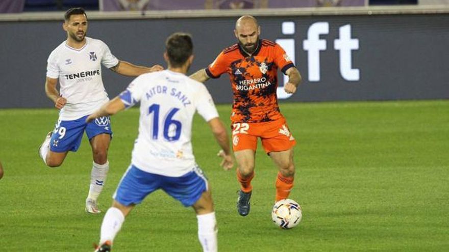 El CD Tenerife quiere su cuarta victoria en la Isla frente a la SD Ponferradina