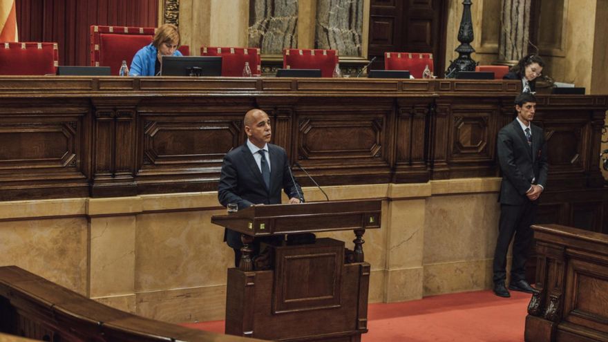 Un asesor de Vox celebra la derogación de la Ley de Memoria Histórica de Cantabria con la canción de Serrat 'Hoy puede ser un gran día'