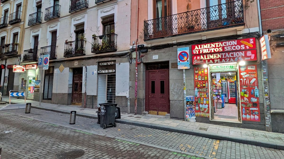Prohibir la venta de alcohol nocturna en las licorerías 24 horas: la propuesta de la FRAMV al Gobierno de Ayuso