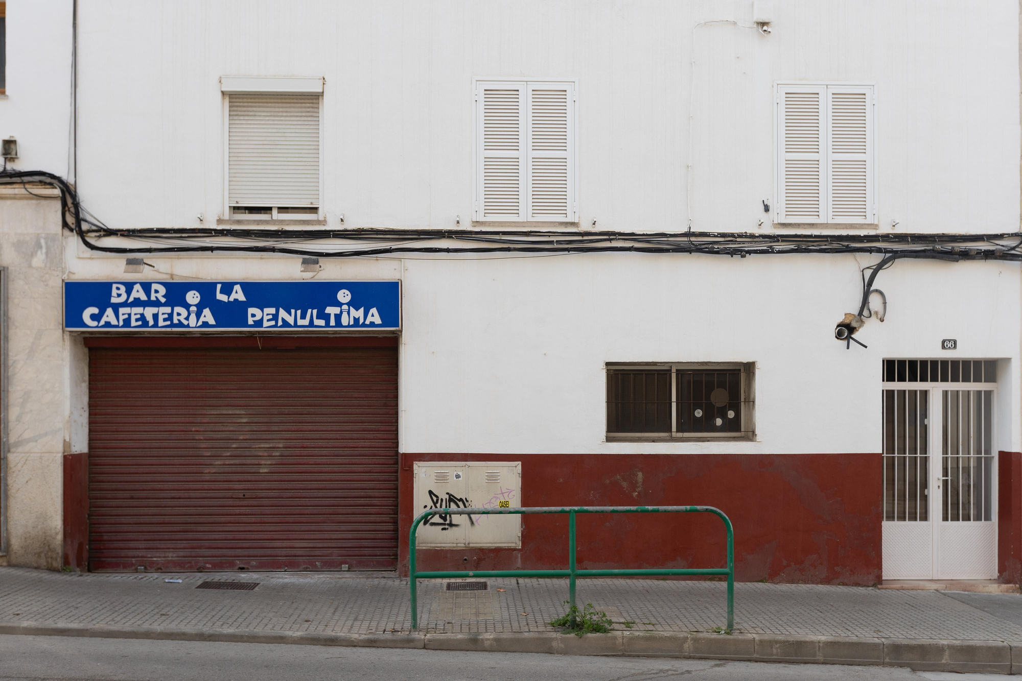 A la derecha, el local en el que se ubicaba el bar del Principal Cinema