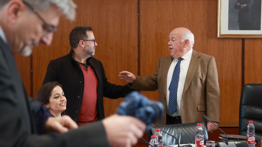 El día que la Policía entró al Parlamento andaluz para advertir a un diputado de que se había "extralimitado" opinando