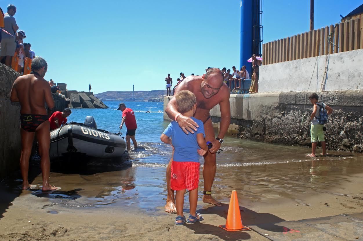 Travesía a nado La Laja-San Cristóbal. (ALEJANDRO RAMOS)