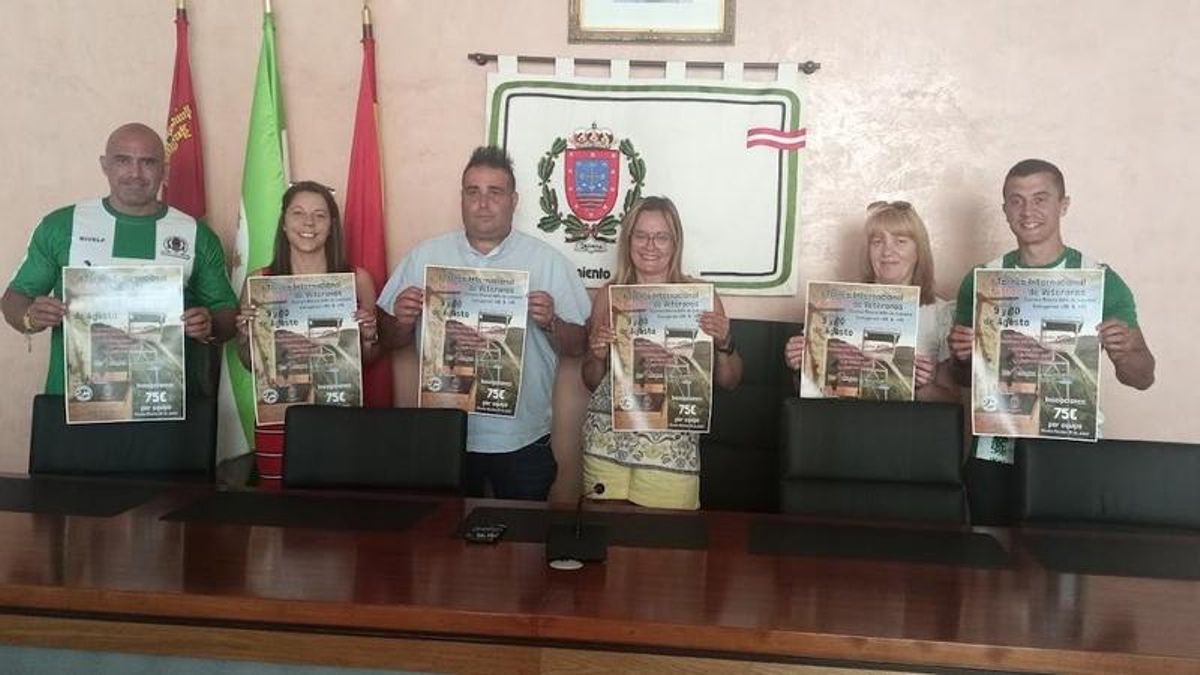 Presentación del primer Torneo Internacional de Fútbol 7 para Veteranos en Villablino. 