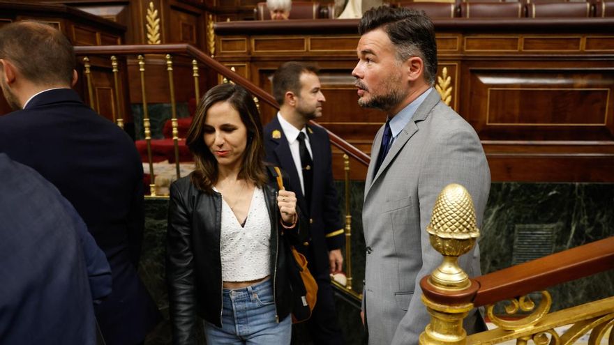 Gabriel Rufián e Ione Belarra a su llegada al hemiciclo para asistir a una nueva sesión del control al ejecutivo.
