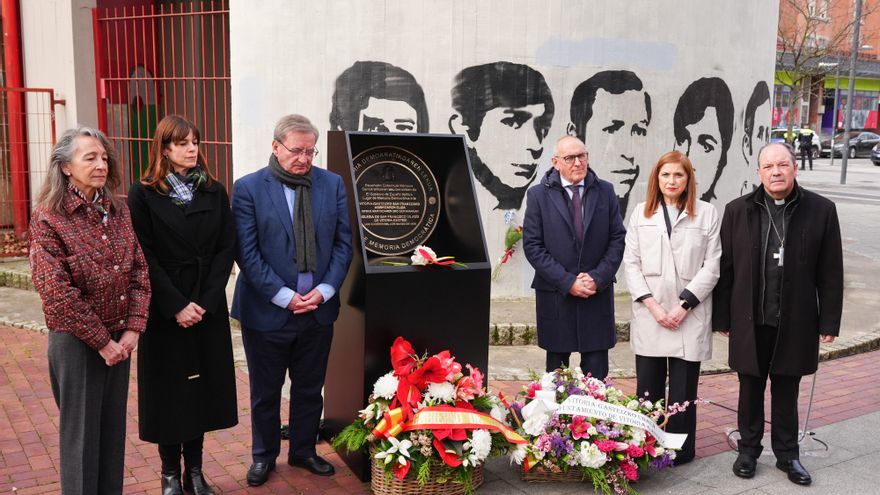 El Estado señala a Fraga por la matanza de Vitoria el 3 de marzo de 1976 y prepara un "reconocimiento" en el aniversario