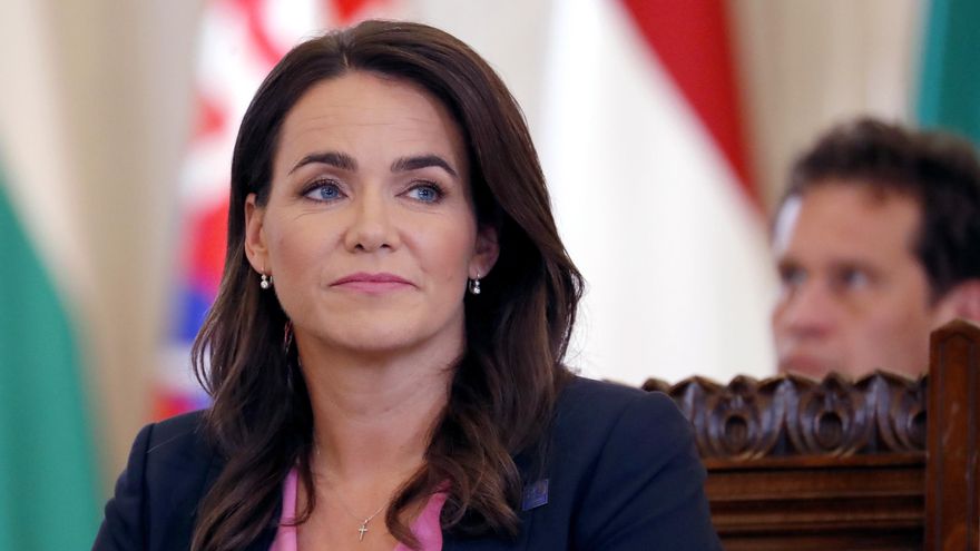 El Parlamento húngaro acepta dimisión de la jefa del Estado por escándalo de pederastia