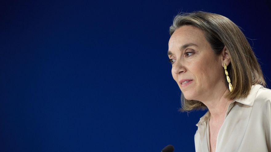 La secretaria general del PP, Cuca Gamarra, durante una rueda de prensa, en la sede del Partido Popular, a 18 de abril de 2024, en Madrid (España). Durante la comparecencia, se ha presentado el ‘Plan + Vivienda’ del Partido Popular, tras finalizar una reu