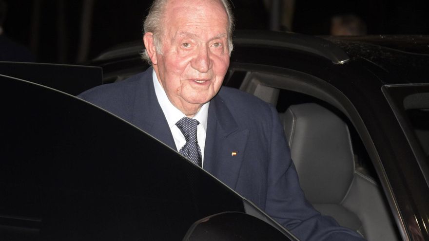 El Congreso rechaza la comparecencia de Calvo sobre la financiación del personal del rey emérito en Abu Dabi