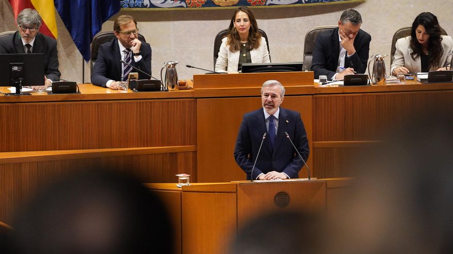 Azcón asume la "prioridad nacional" pero aclara que no tendrá en cuenta la "procedencia" de quienes reciban ayudas