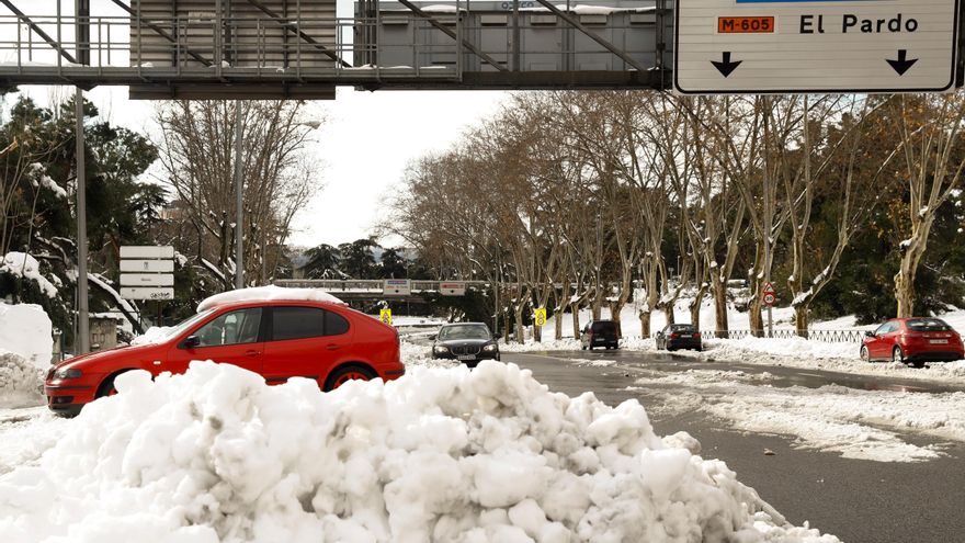 Coches en Madrid tras el paso del temporal Filomena. EFE/ Ballesteros