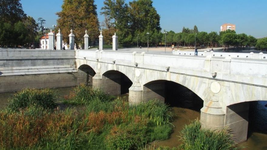 La Delegación del Gobierno en Madrid tiene que autorizar la mascletà de Almeida por su gran contenido explosivo