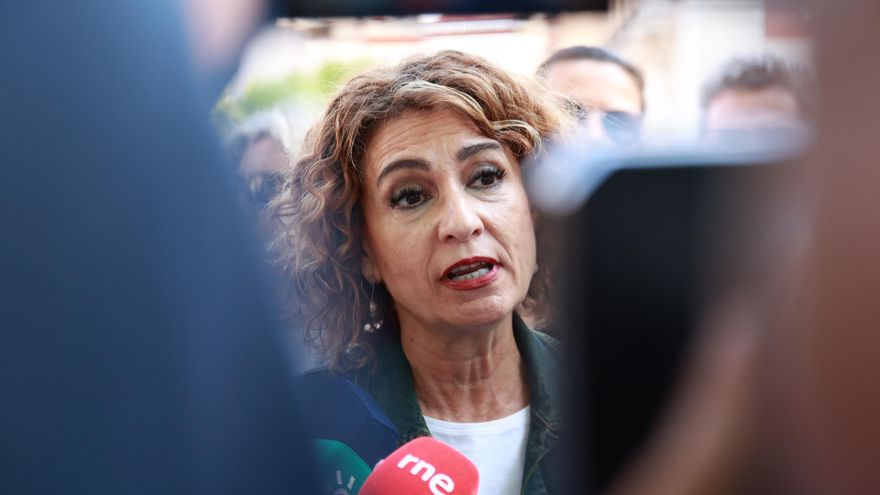 Archivo - La vicepresidenta primera y ministra de Hacienda y secretaria general del PSOE-A, María Jesús Montero, en una imagen de archivo.